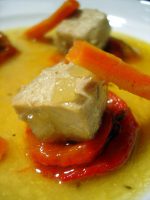 Bonito en escabeche con pimientos asados Bonito en escabeche con cama de pimientos asados 1