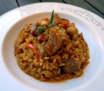 Arroz con pollo de corral y secreto de cerdo ibérico Arroz con pollo de corral y secreto de cerdo ibérico