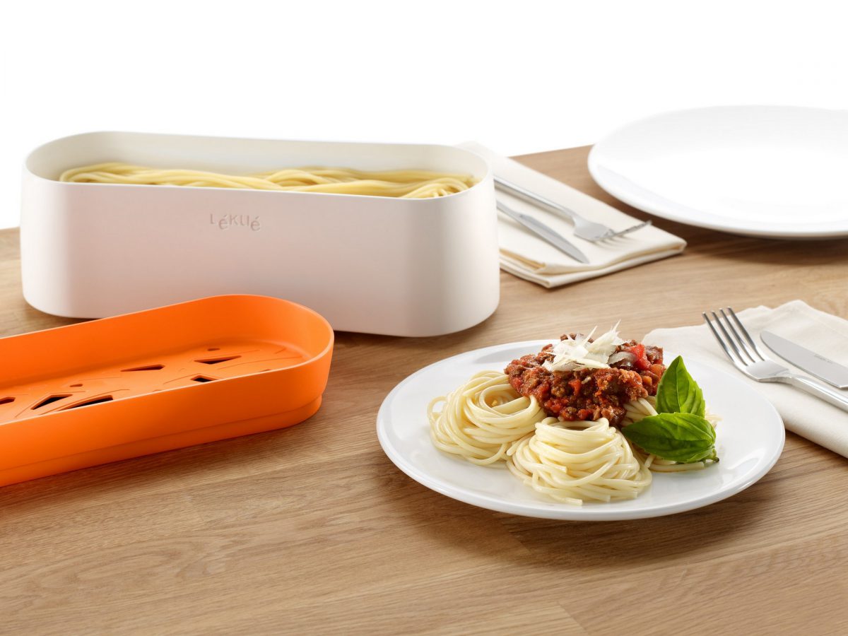 Cocer pasta en el microondas con Pasta Cooker de Lékué