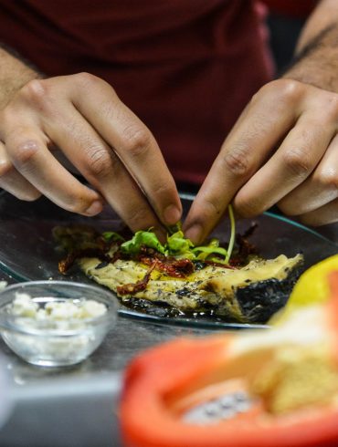 Cocinero cocina