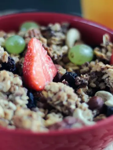 Desayuno fresas bol frutas