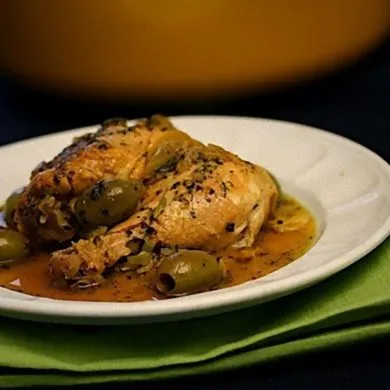 Pollo con aceitunas