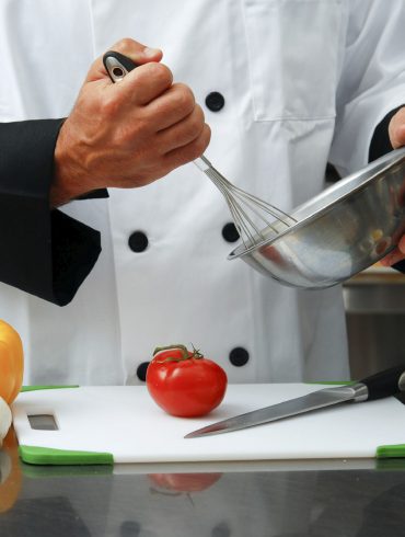 Cocinero trabajando
