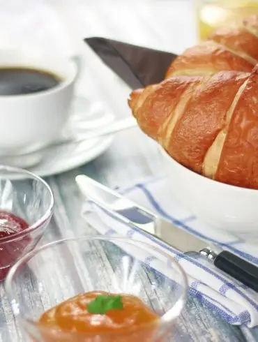 Desayuno croissant