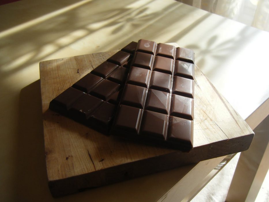 Tableta de chocolate negro