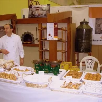 Pastelería Isma, de Iscar