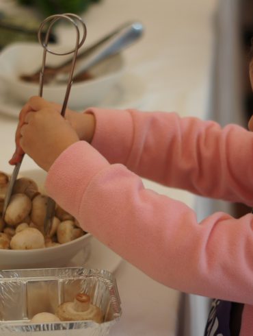 Niños cocinando