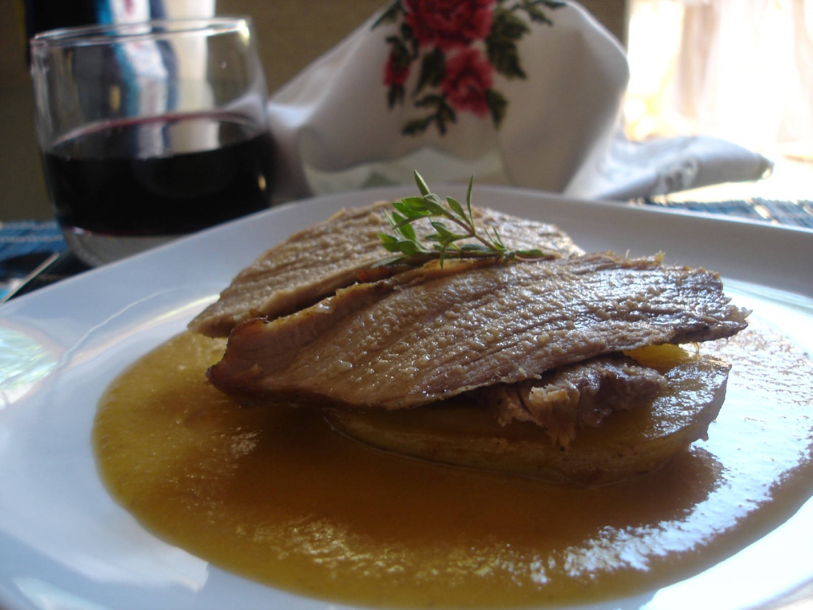 Solomillo al horno con crema de champiñones