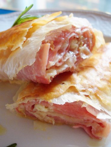 Rollitos rellenos de jamón con queso