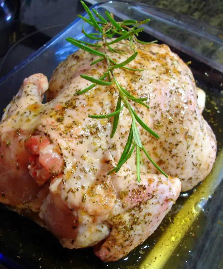 Pollo a la miel de romero asado