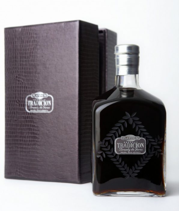 Brandy Tradición Platinum Solera Gran Reserva de 40 años