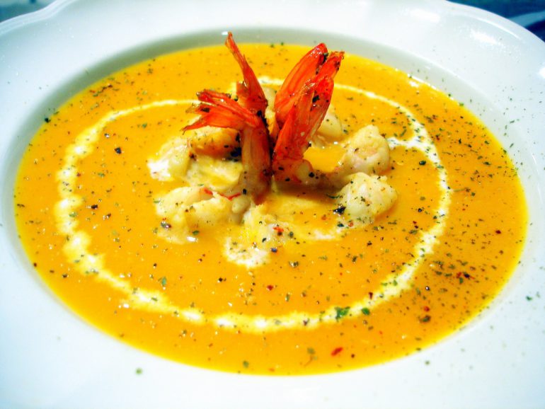 Crema de calabaza con langostinos