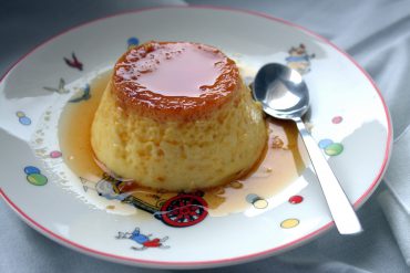 Flan de huevo casero