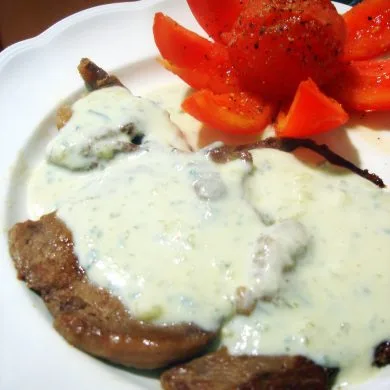 Entrecot con salsa de queso azul