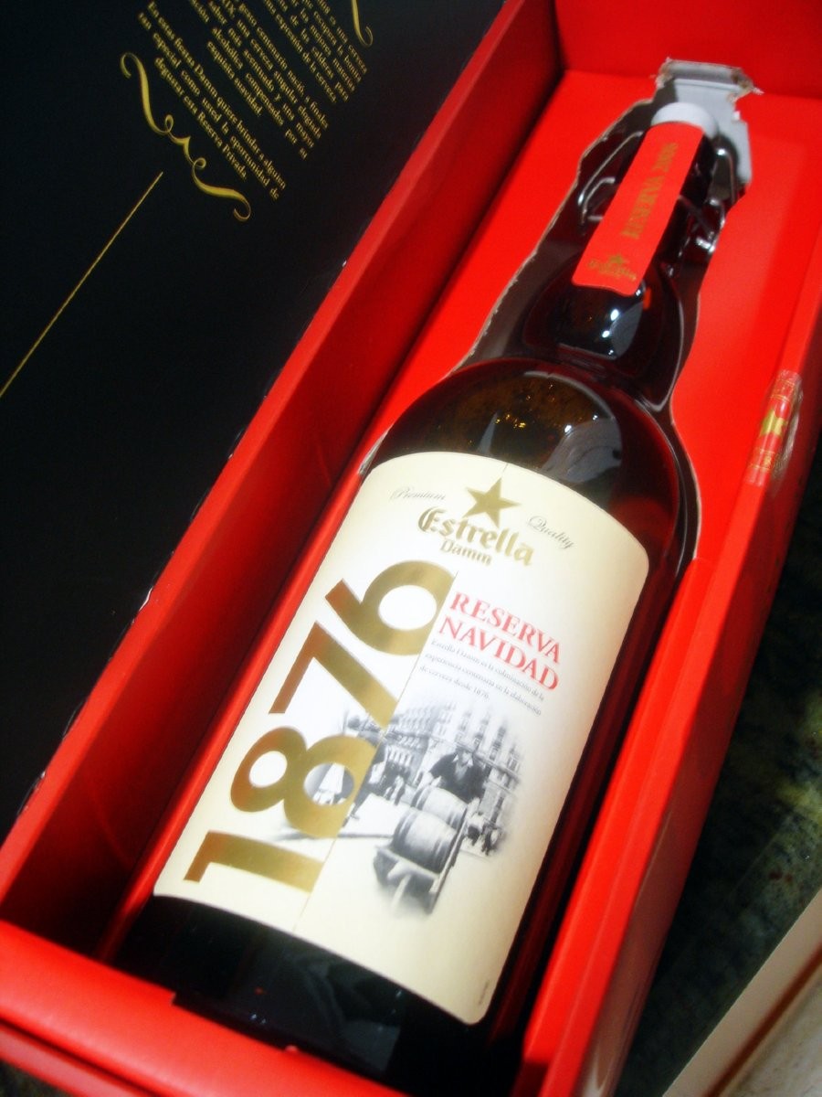 Estrella Damm 1876 Reserva Navidad