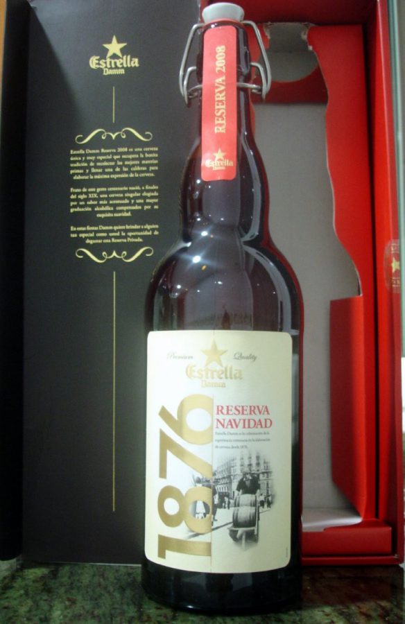 Estrella Damm 1876 Reserva Navidad