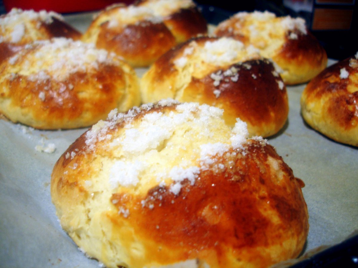 Receta de bollos suizos, medianoches o cristinas