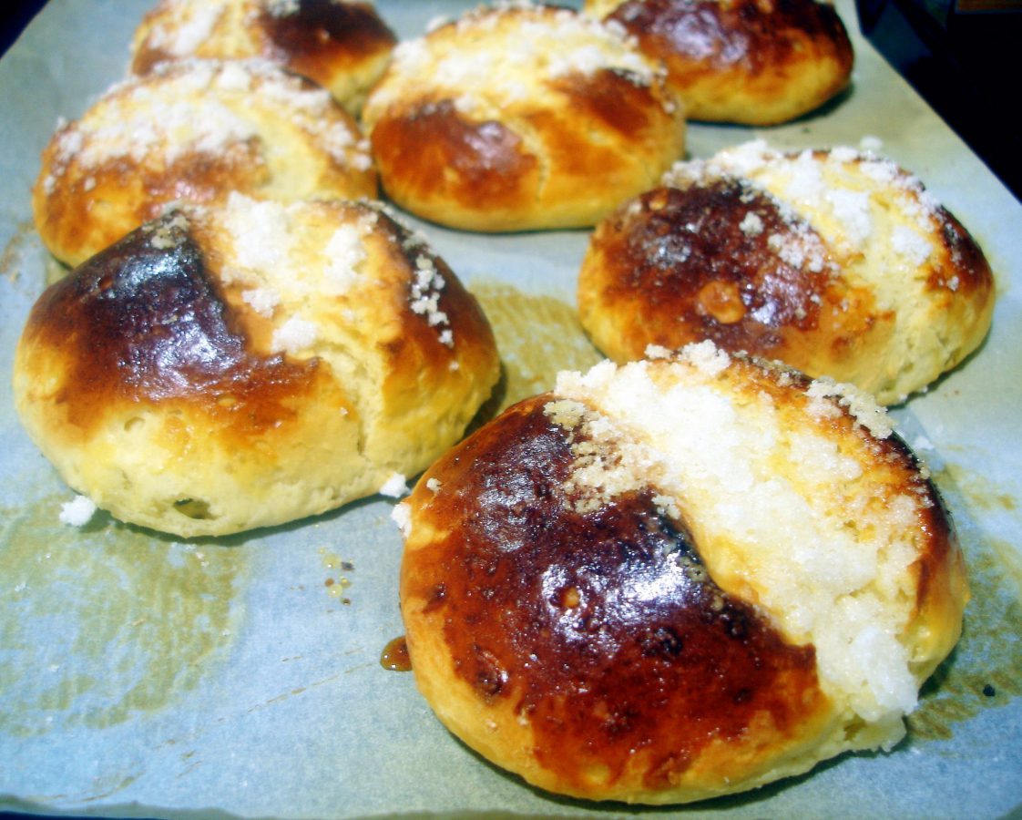 Receta de bollos suizos, medianoches o cristinas