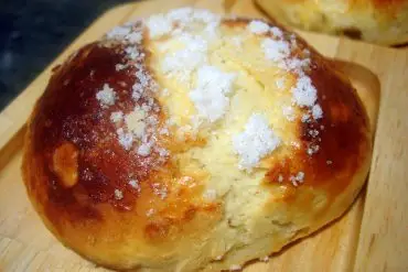 Receta de bollos suizos, medianoches o cristinas