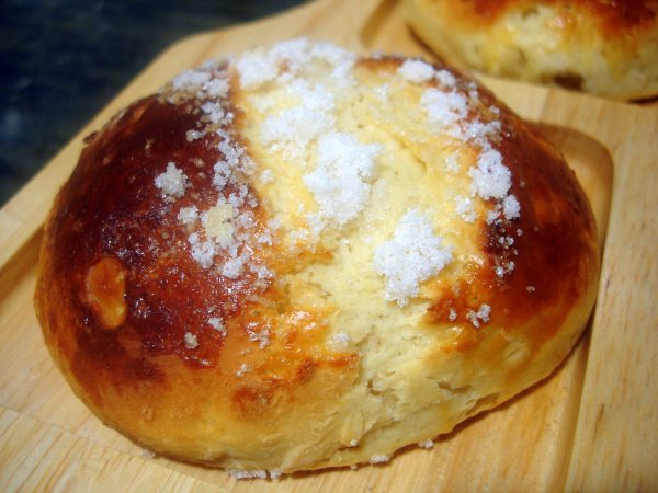 Receta de bollos suizos, medianoches o cristinas