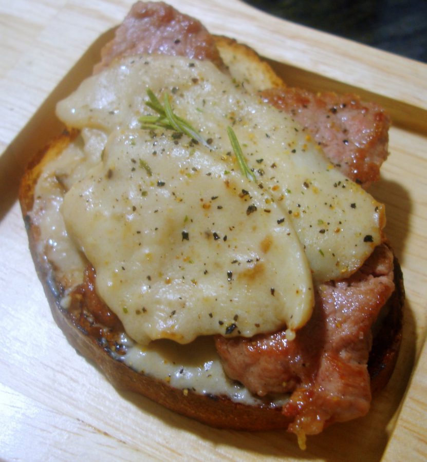 Tapa de solomillo de cerdo con crema de boletus