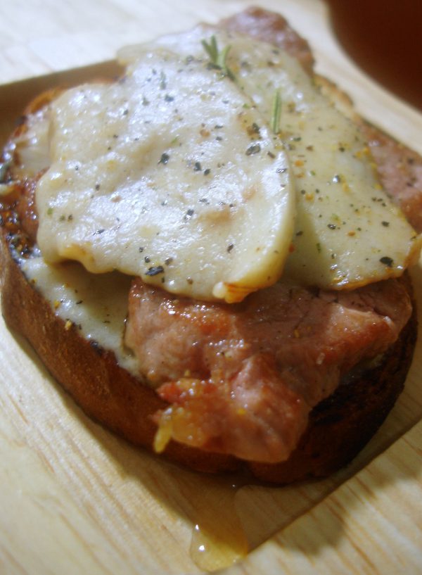 Tapa de solomillo de cerdo con crema de boletus