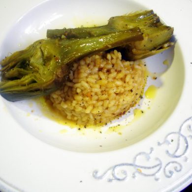 Arroz con alcachofas