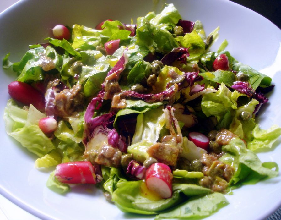 Ensalada de rabanitos con aliño de anchoa