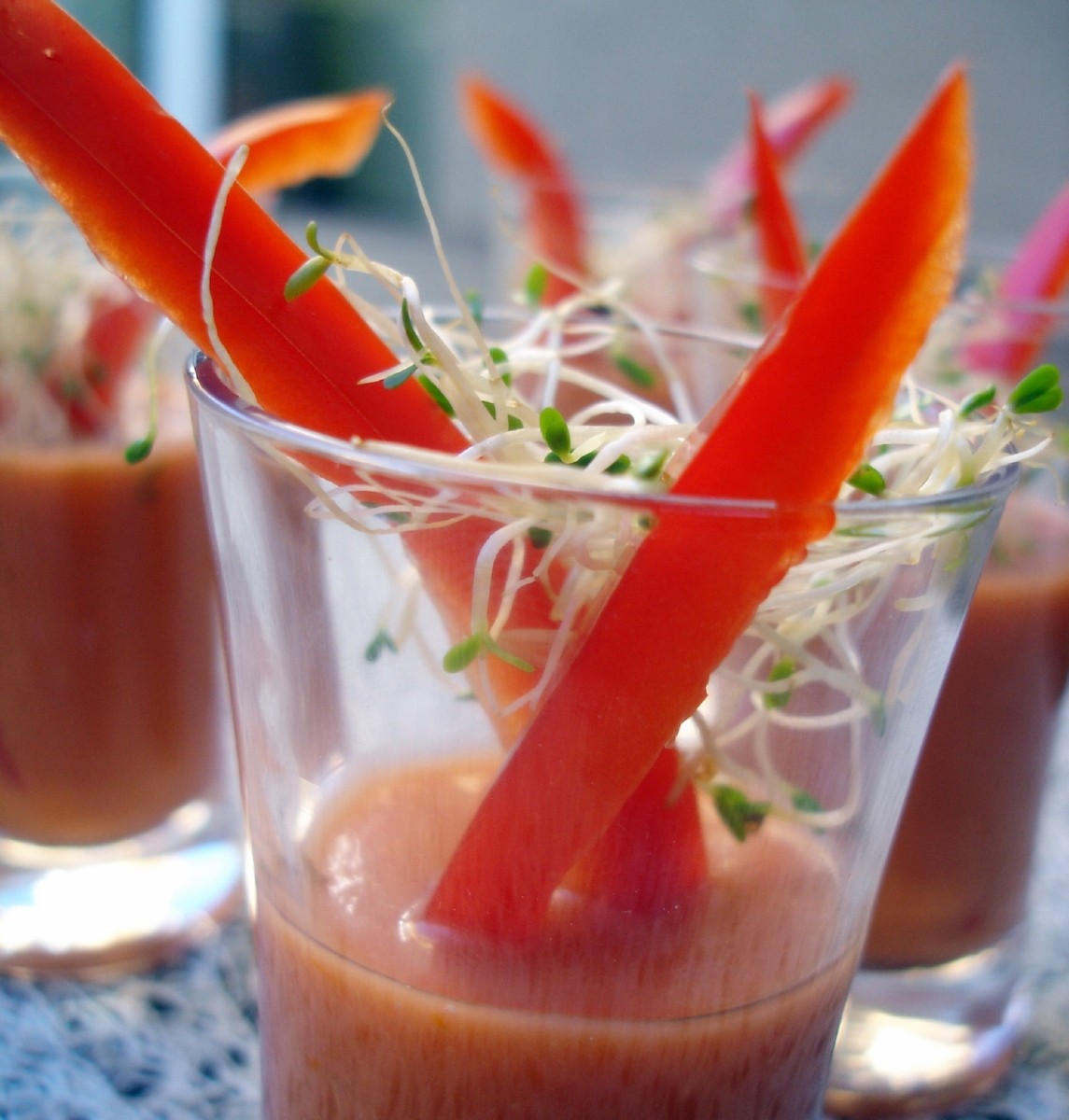 Jugo de tomate y pimiento rojo