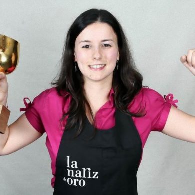 María José Vázquez nariz de oro 2009 con su premio