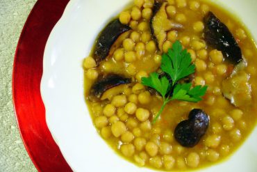 Garbanzos con setas shiitake