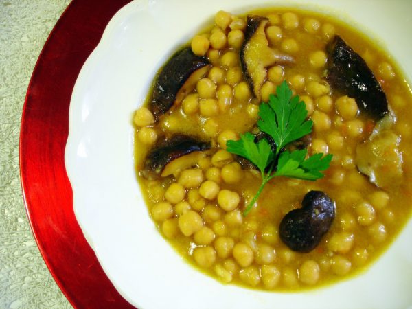 Garbanzos con setas shiitake