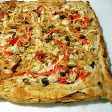 Receta de Pizza de surimi y anchoas con masa de hojaldre