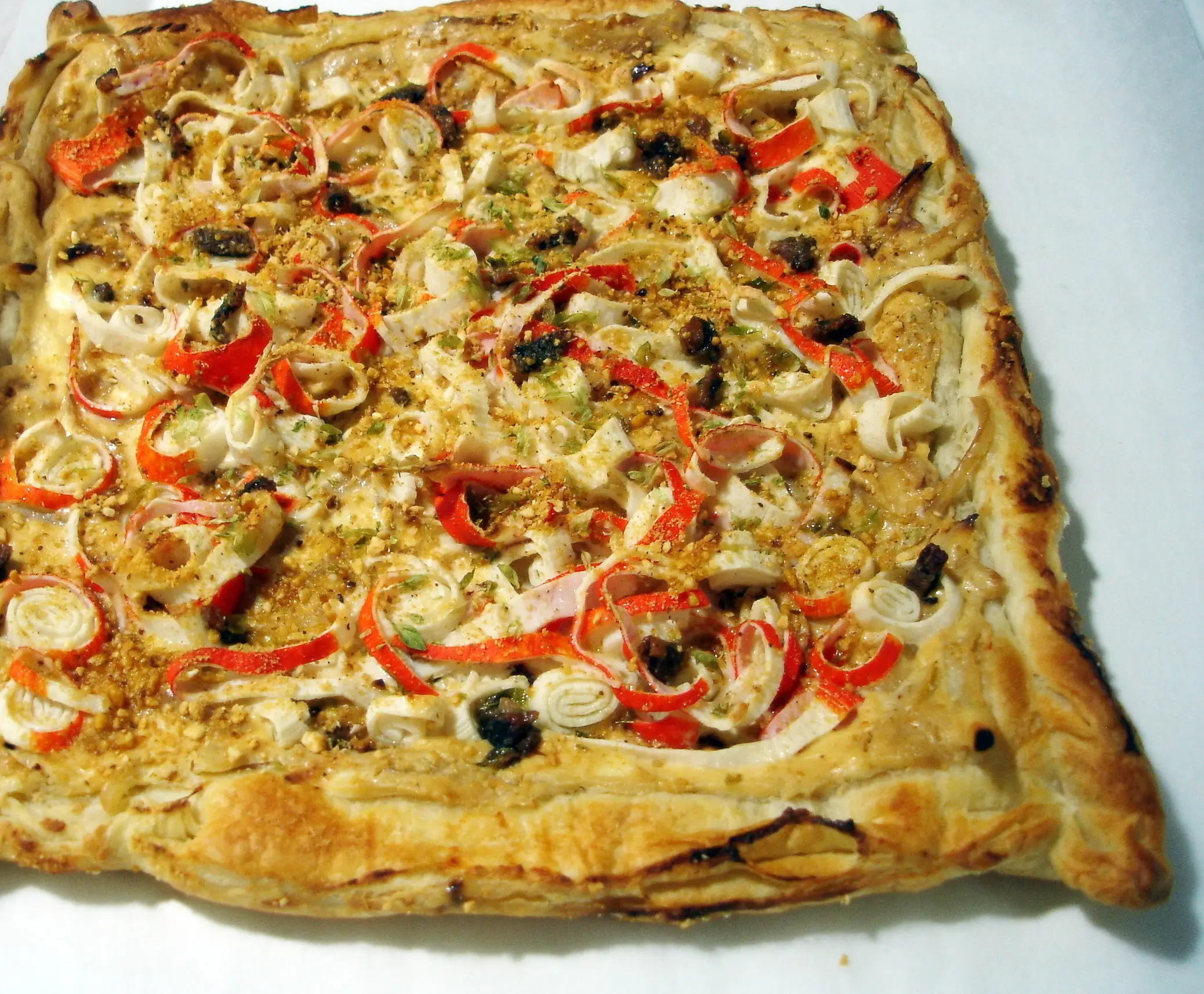 Receta de Pizza de surimi y anchoas con masa de hojaldre
