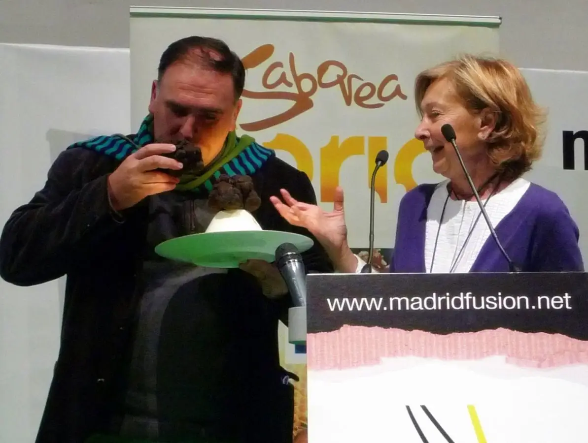 Esmeralda Capell y el cocinero asturiano José Andrés Esmeralda Capell y el cocinero asturiano José Andrés