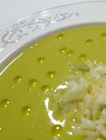 Crema de guisantes con bacalao