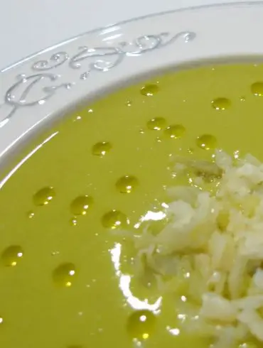 Crema de guisantes con bacalao