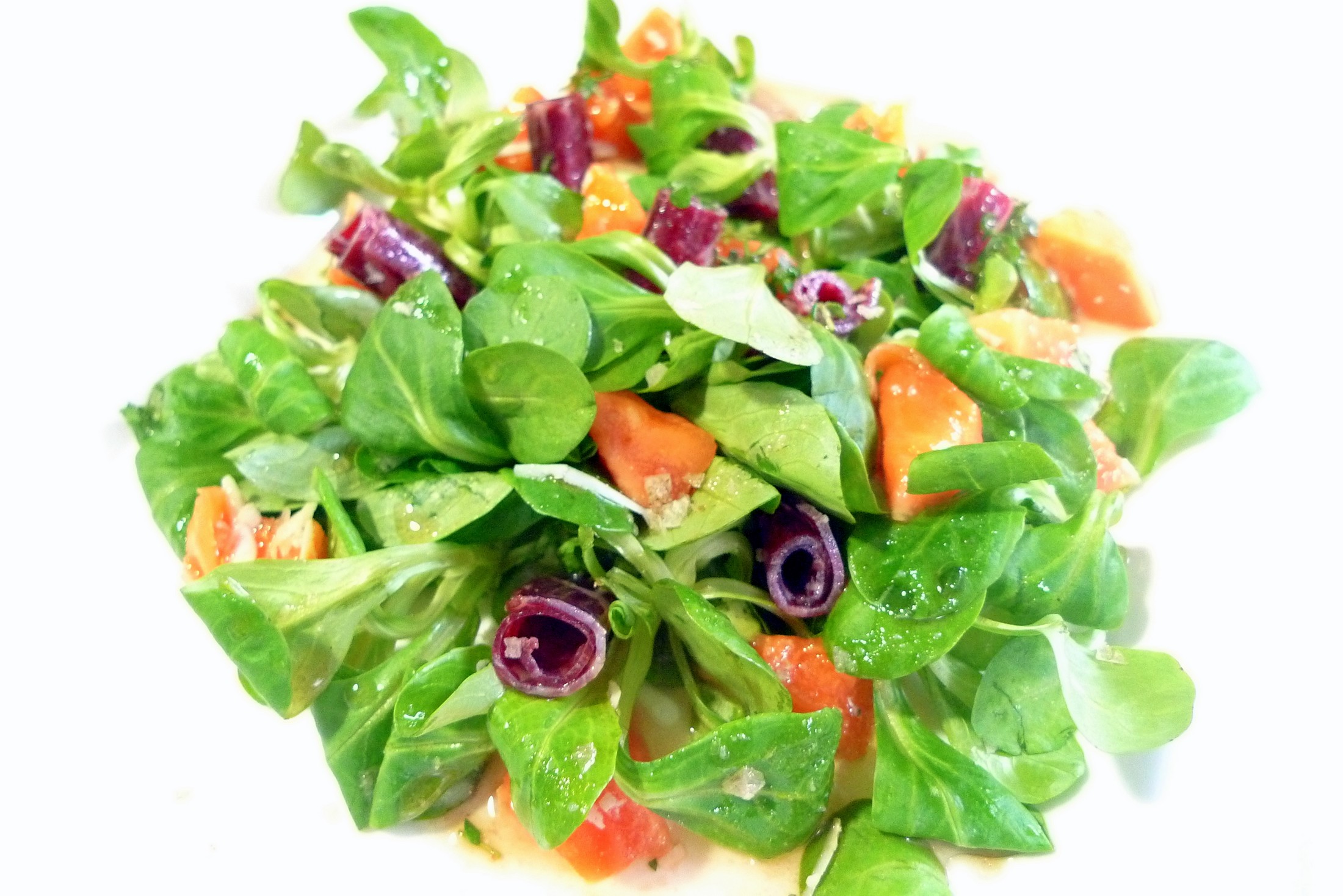 Ensalada de cecina y papaya