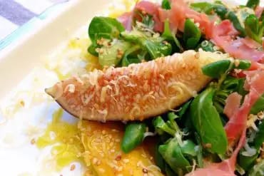 Receta de Ensalada de brevas con jamón ahumado