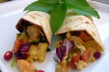 Receta de Tortitas de harina rellenas de pollo y queso