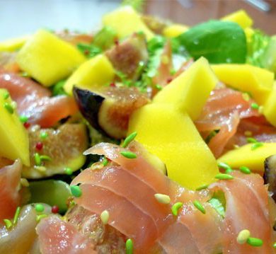 Ensalada-de-mango-higos-salmón-y-pan-masala-thumb