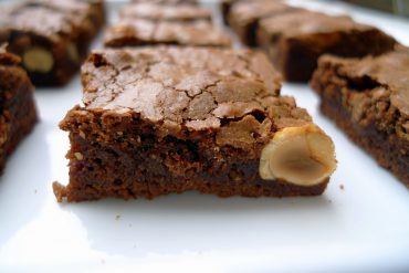 Receta de brownie de chocolate y avellanas