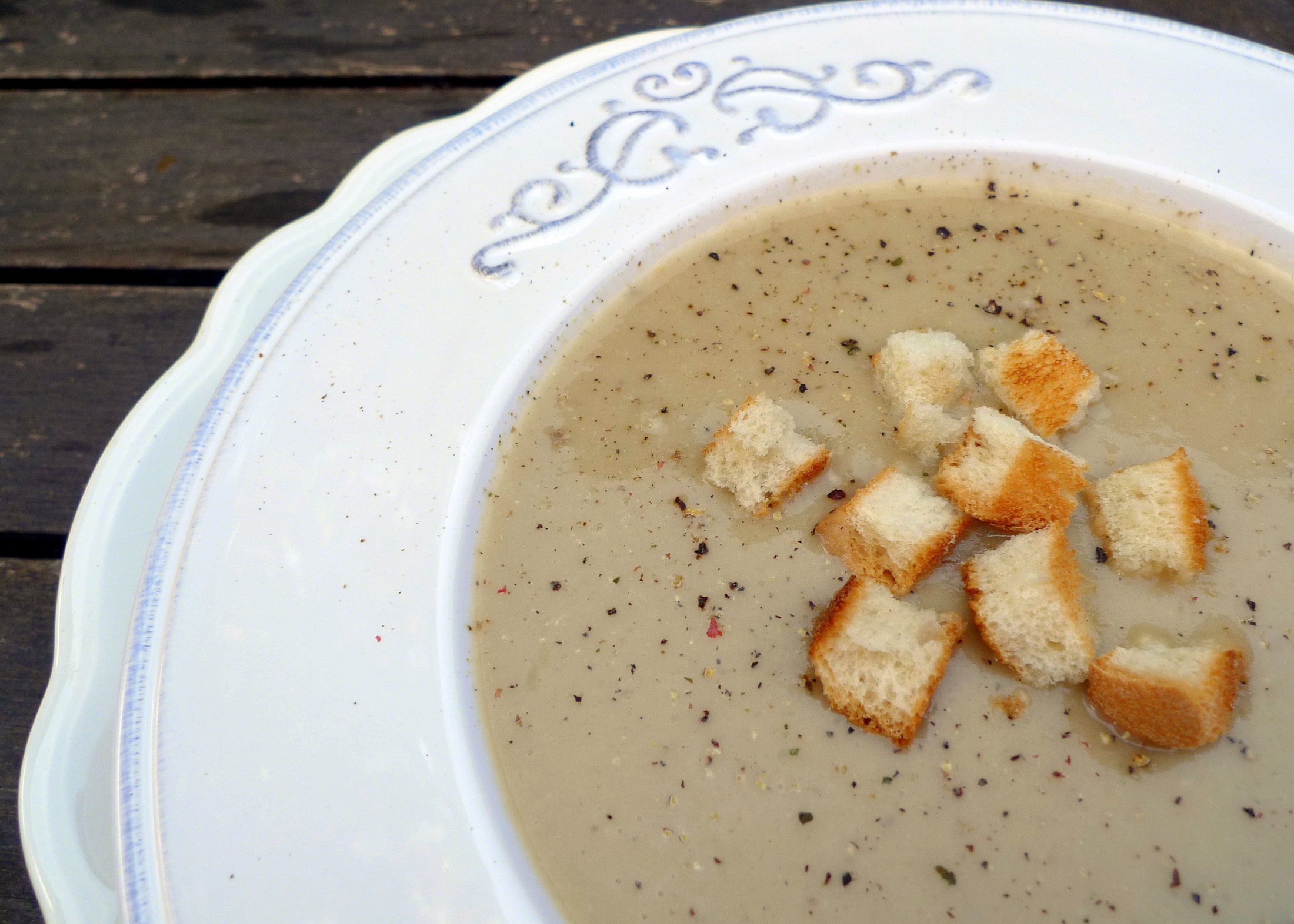 Receta de Crema de Berenjena y picatostes