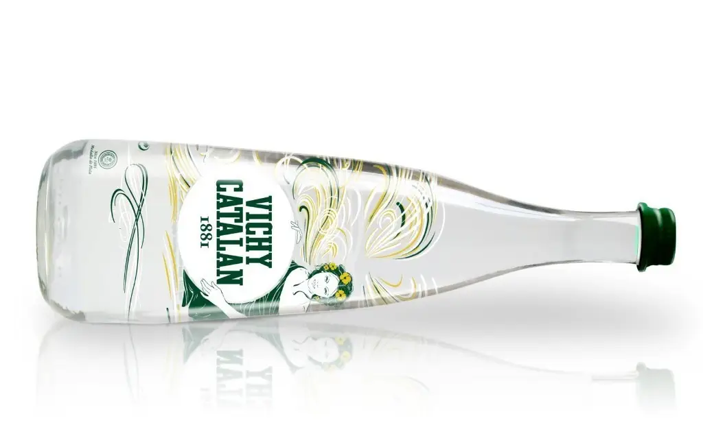 Botella de agua mineral Vichy Catalan edición limitada 2010