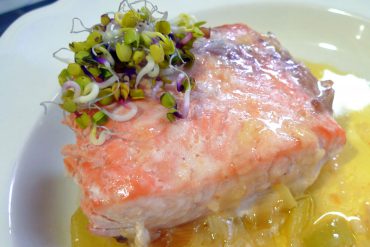 Receta de salmón al horno en su jugo