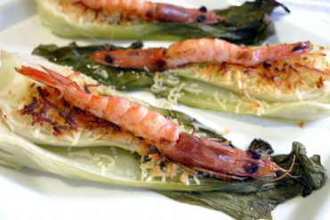 pak choi con queso y gambas