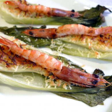 pak choi con queso y gambas