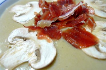 Receta de Crema de champiñon y jamón