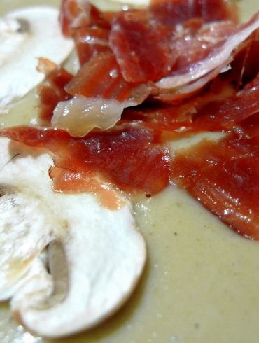 Receta de Crema de champiñon y jamón