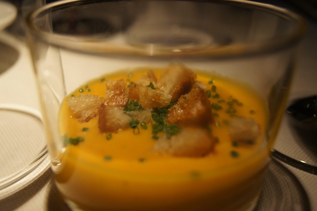 restaurante Dámaso - Crema de zanahoria y picatostes